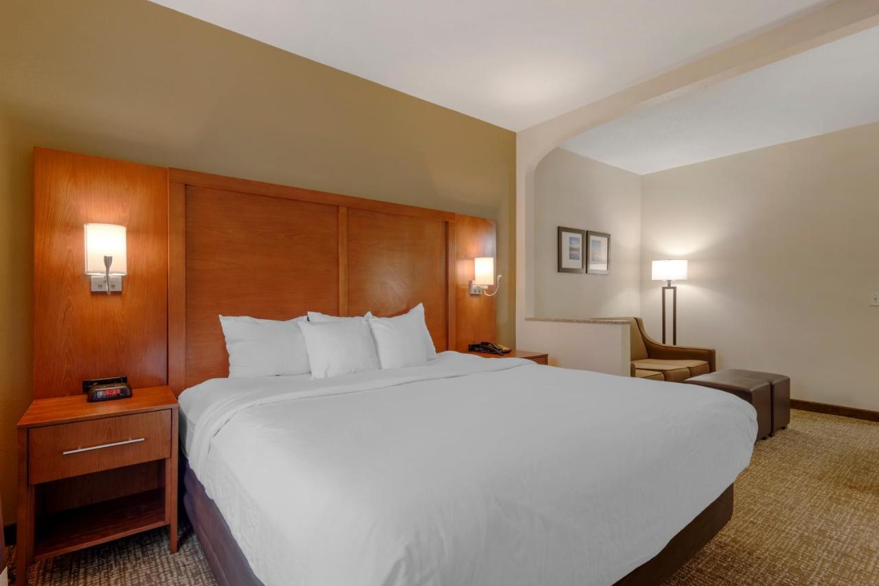 Comfort Suites Columbus State University Area Exteriér fotografie