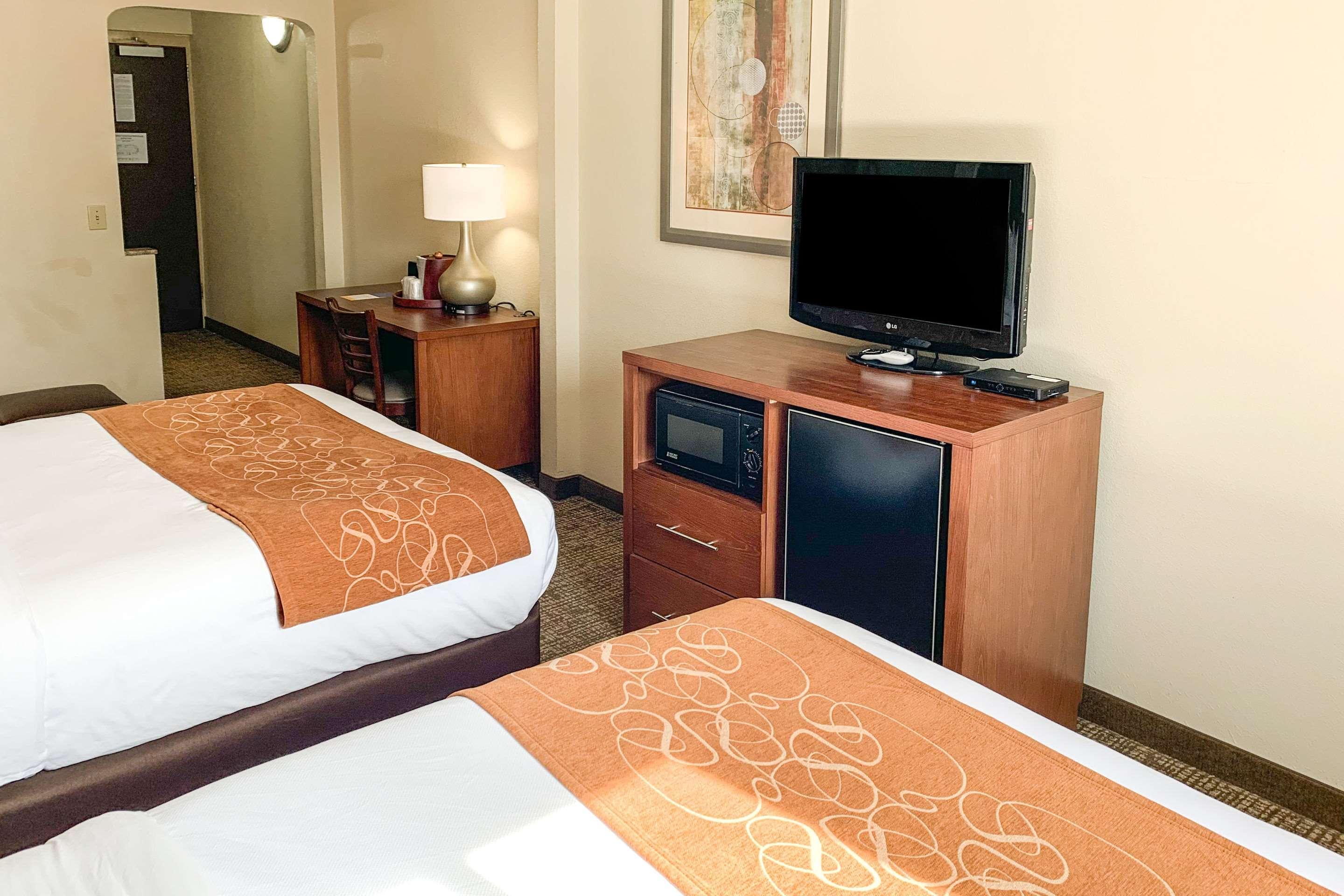 Comfort Suites Columbus State University Area Exteriér fotografie
