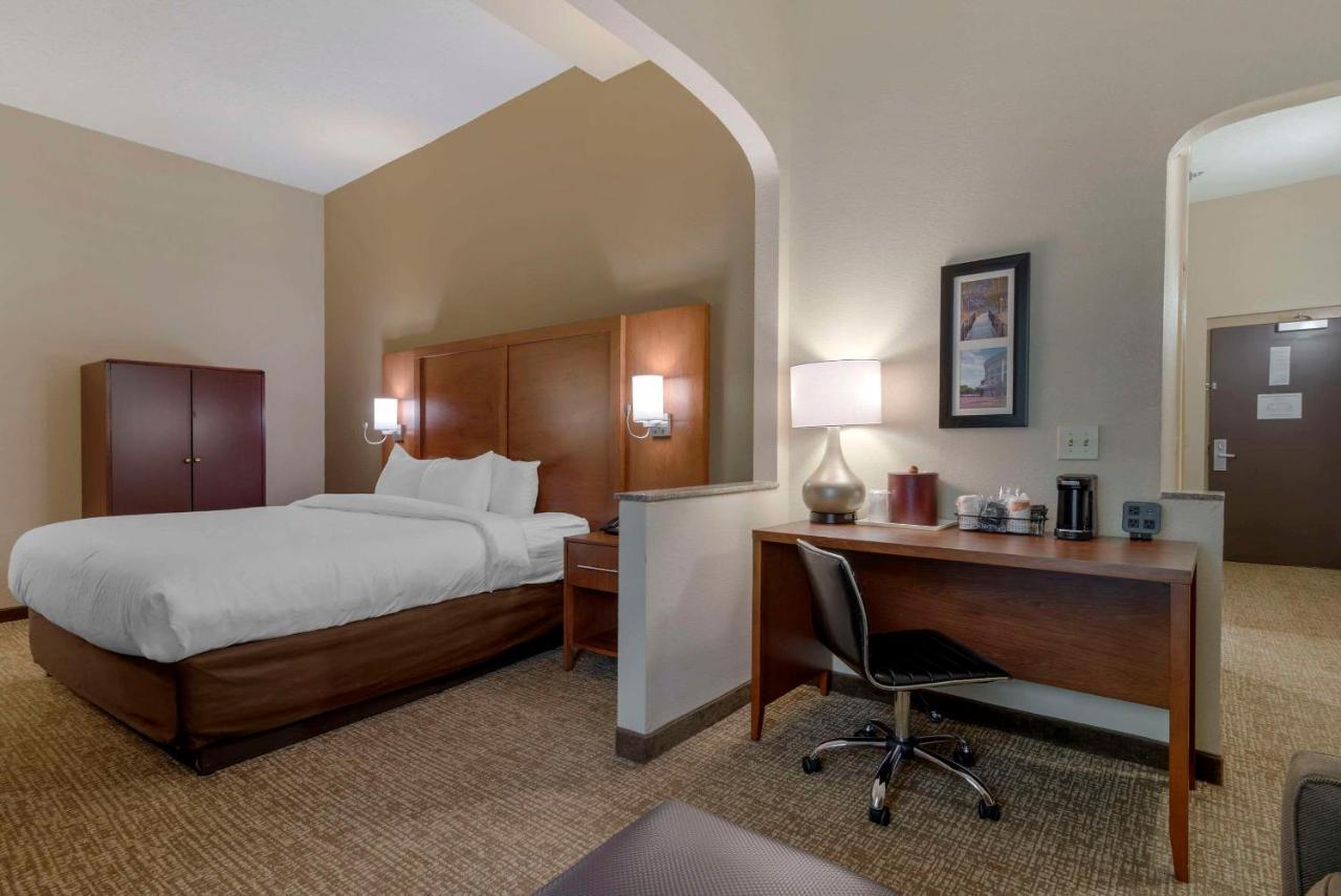 Comfort Suites Columbus State University Area Exteriér fotografie