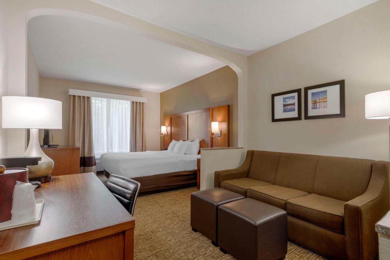 Comfort Suites Columbus State University Area Exteriér fotografie